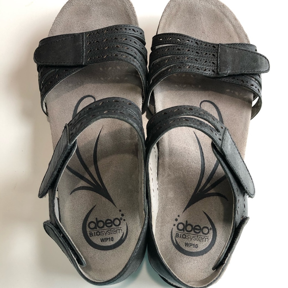 Abeo sandal excellent condition